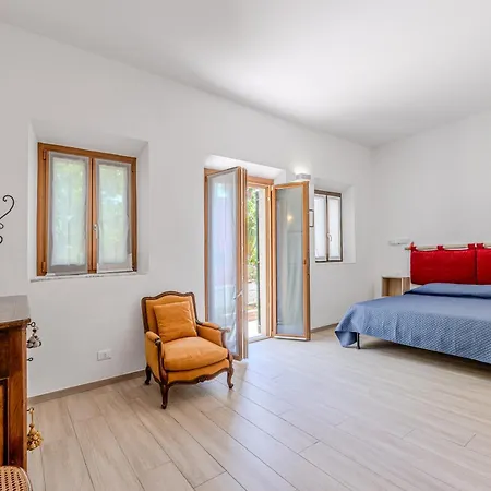 Maria Teresa Apartment